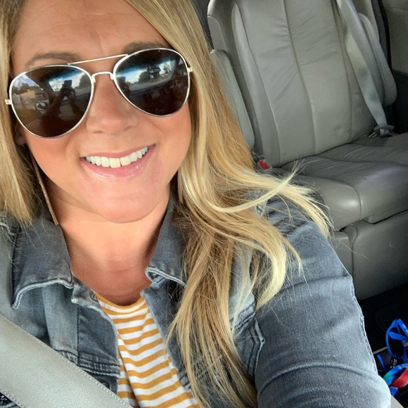 Meet your Posher, Kristy - Picture 3 of 3